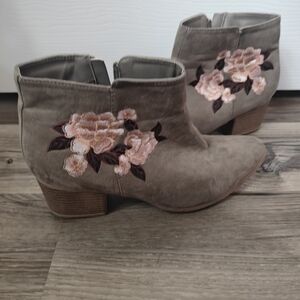 Charlotte Russe Floral Embroidered Ankle Boots - Brown